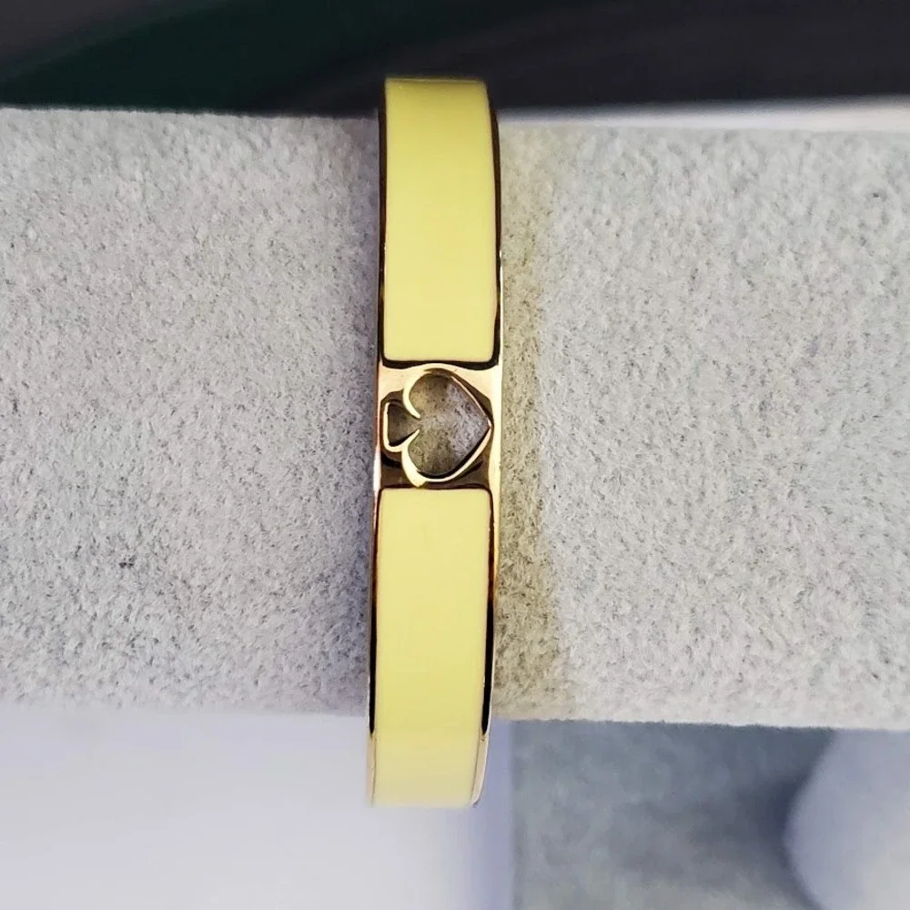 Kate Spade New York Cutout Spade Hinged Bangle Bracelet Yellow Enamel Gold Tone - Picture 6 of 10